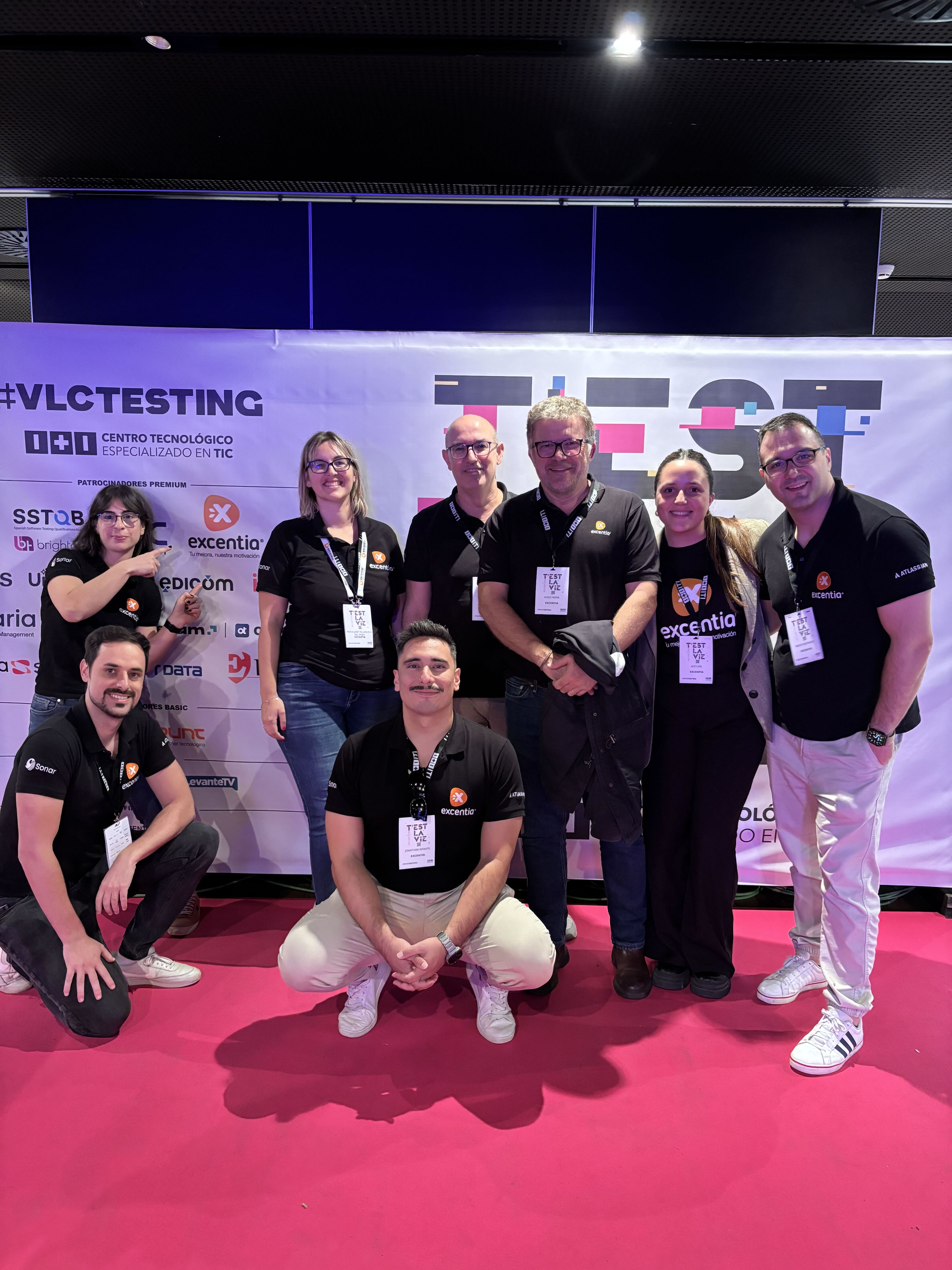 Equipo de excentia durante el VLC Testing