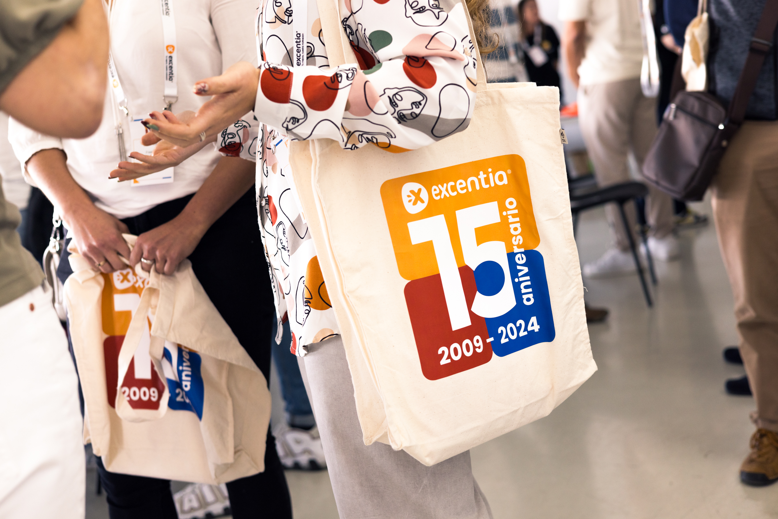 Bolsa aniversario excentia