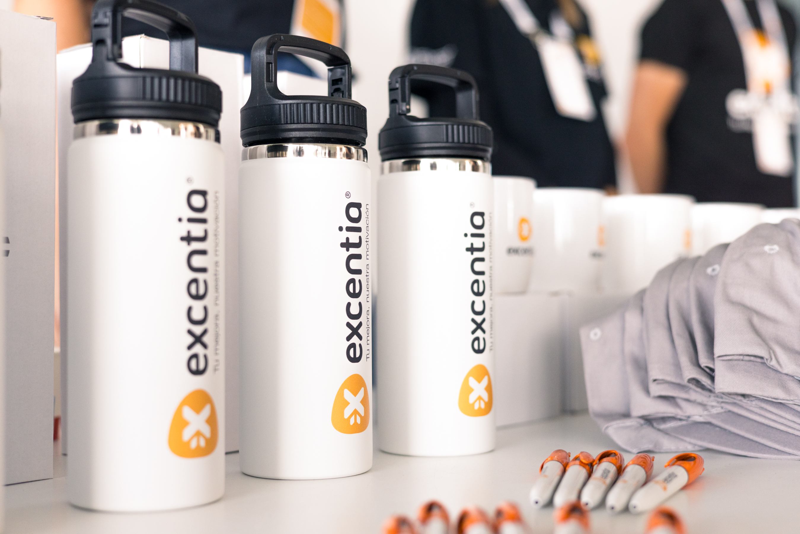 Botellas corporativas de excentia